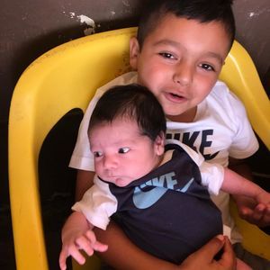 Meet your Posher, Jose y desi